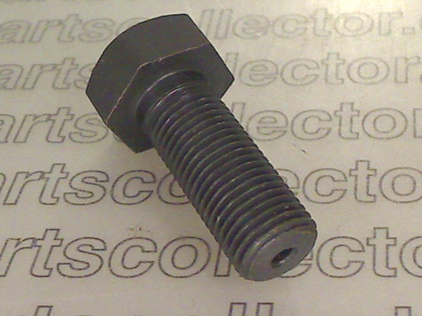 SPECIAL SCREW